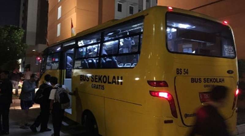 Bus Sekolah